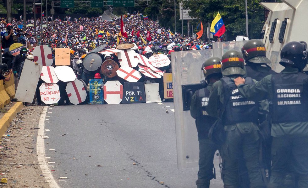 Rebelión, Resistencia y Revelación